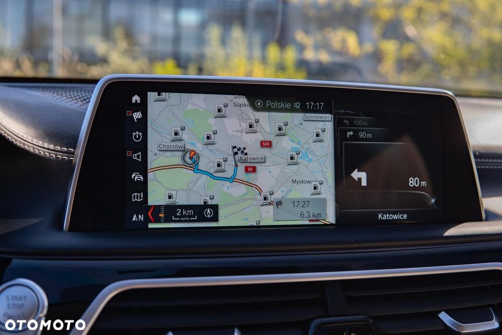 BMW Seria 7 M760Li xDrive - 17