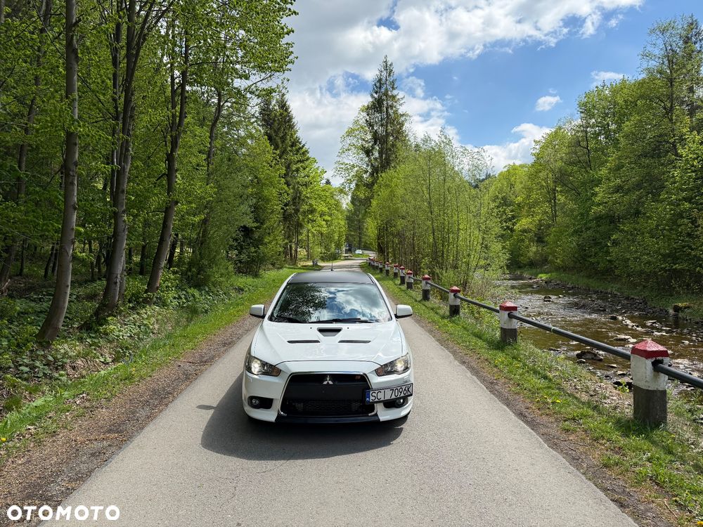 Mitsubishi Lancer - 1