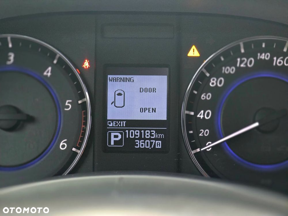 Infiniti QX70 3.0d AWD Design - 9