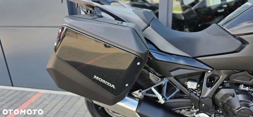 Honda NT - 16