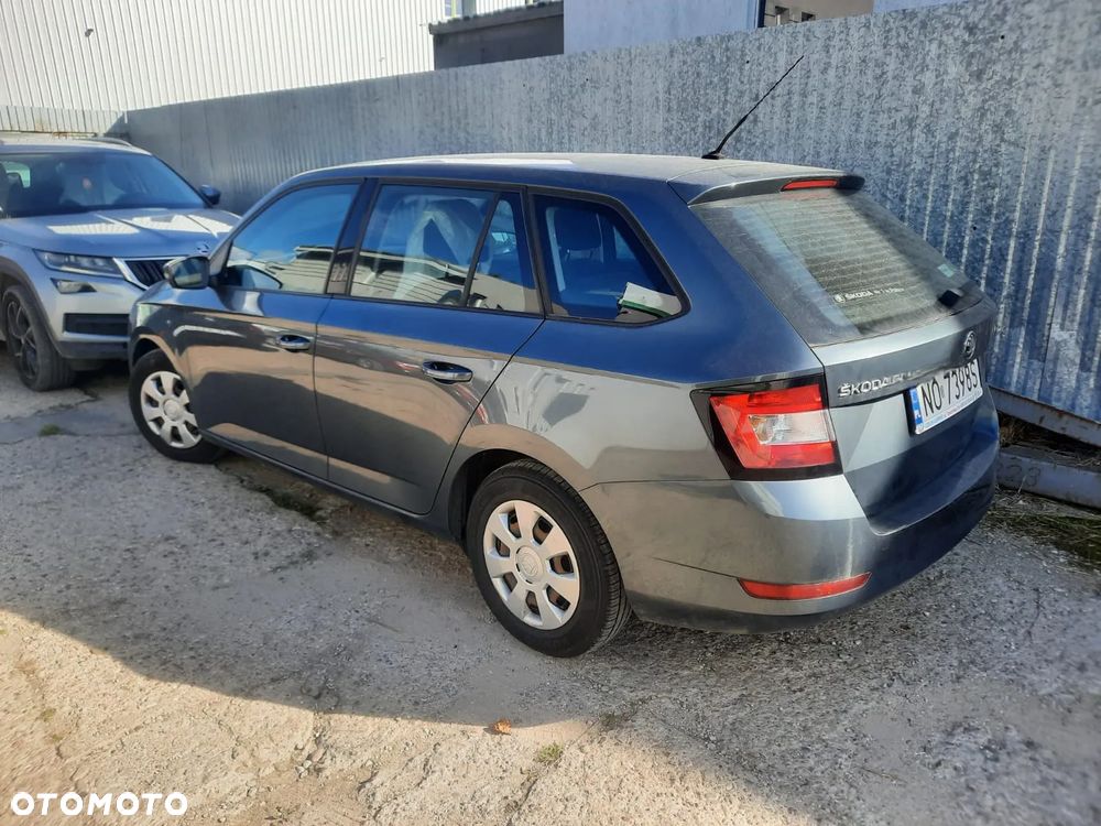 Skoda Fabia 1.0 Active - 2