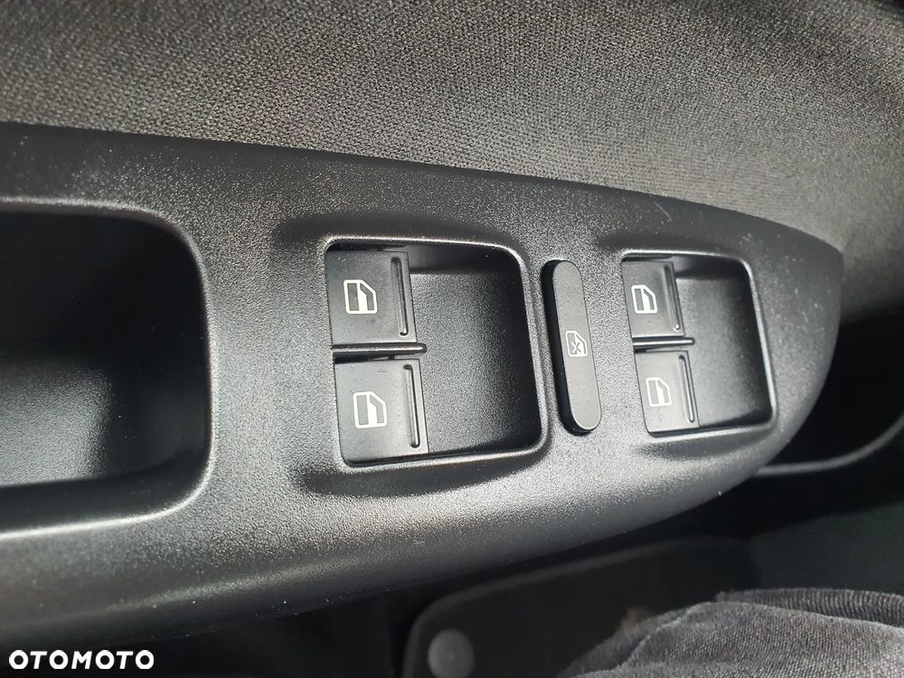 Skoda Octavia 1.6 Ambition - 20