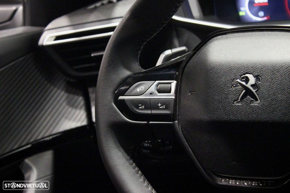 Peugeot 2008 1.5 BlueHDi Allure EAT8 - 14