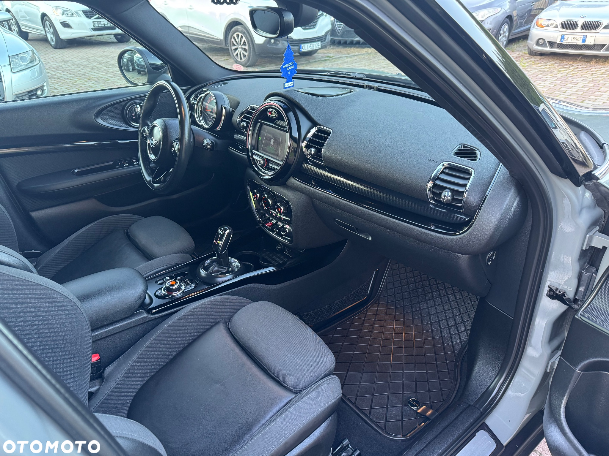 MINI Clubman - 18
