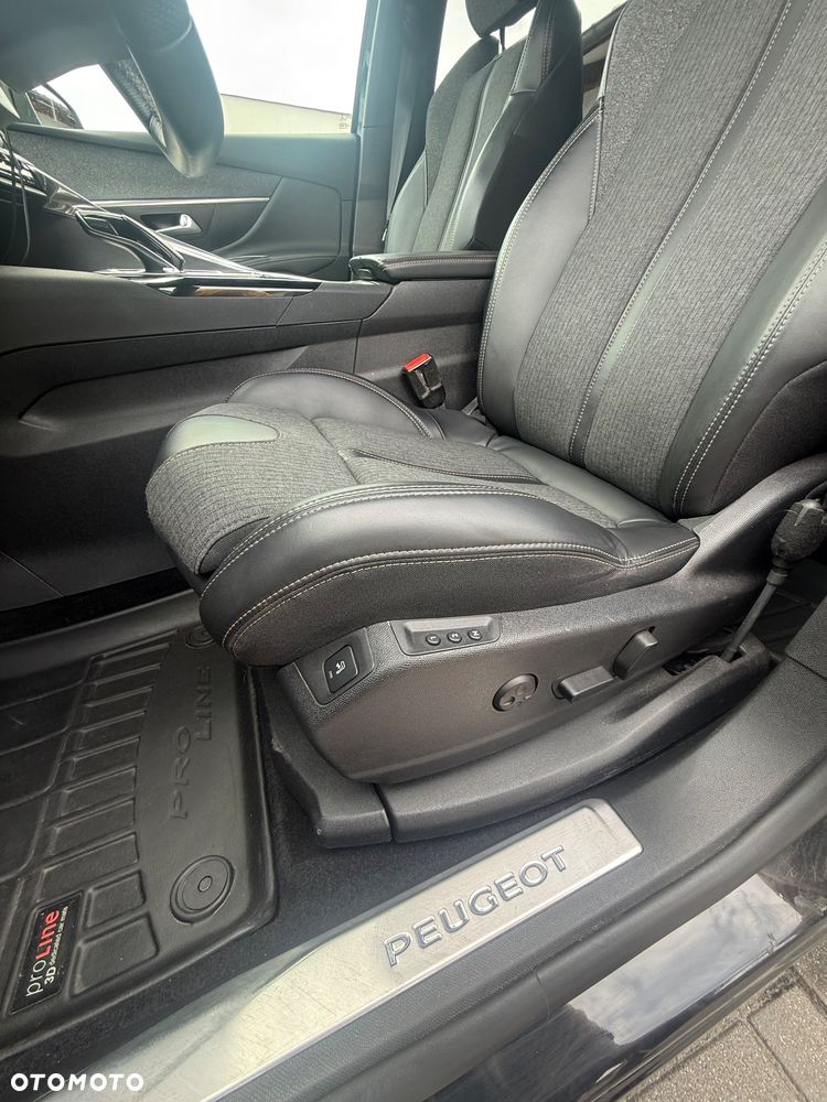 Peugeot 5008 1.6 THP Active S&S EAT6 - 26
