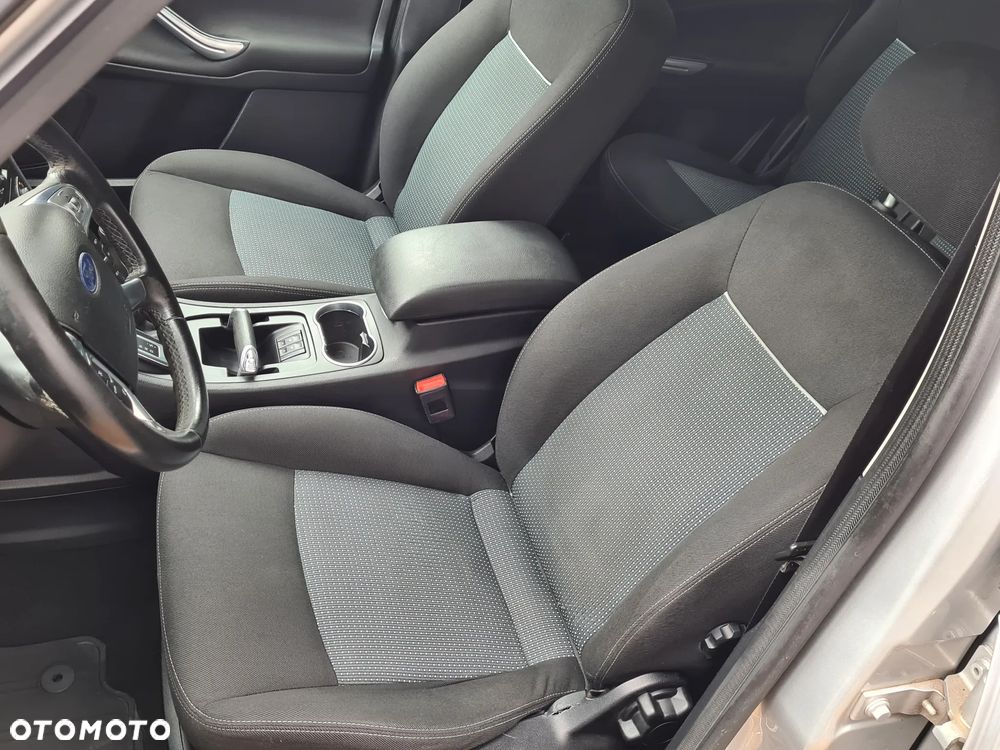 Ford Galaxy 2.0 TDCi Titanium - 11