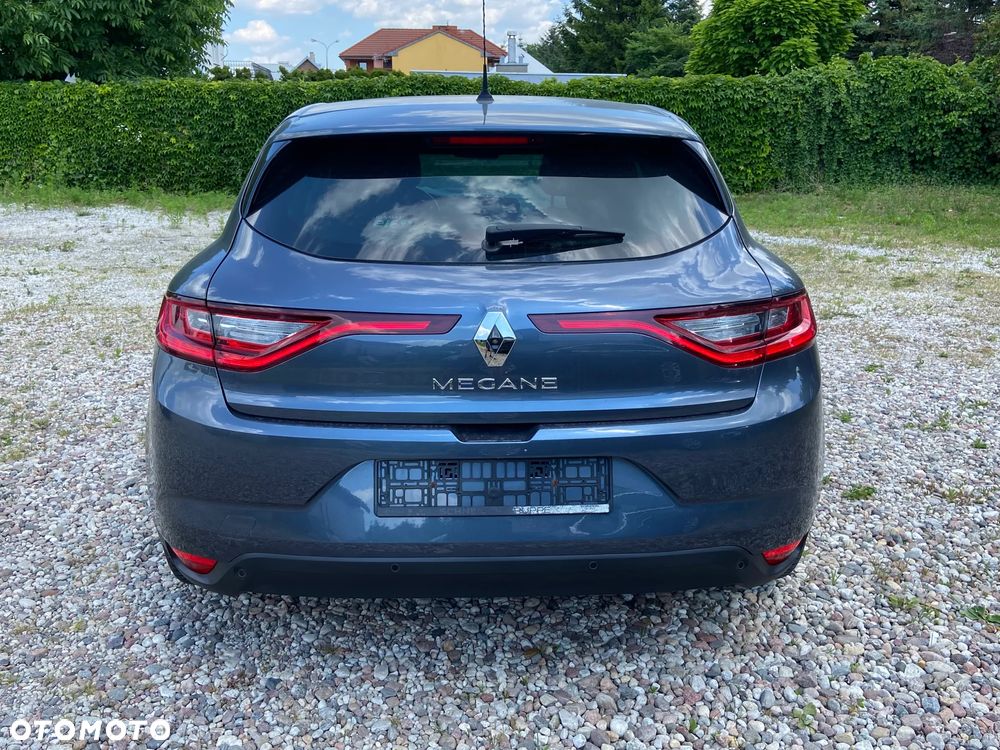 Renault Megane ENERGY TCe 140 EDC LIMITED - 9