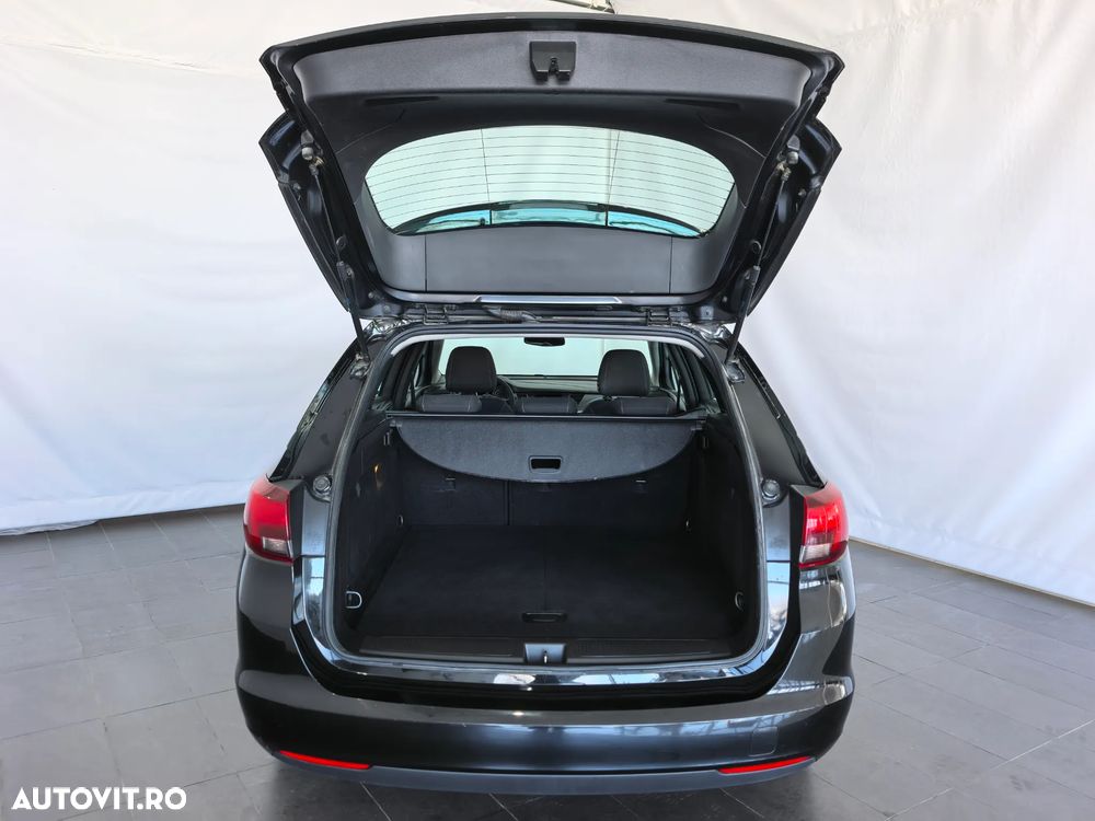 Opel Astra 1.2L Turbo Start/Stop Edition - 7