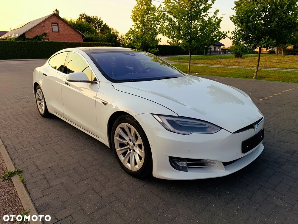 Tesla Model S Long Range Plus - 31