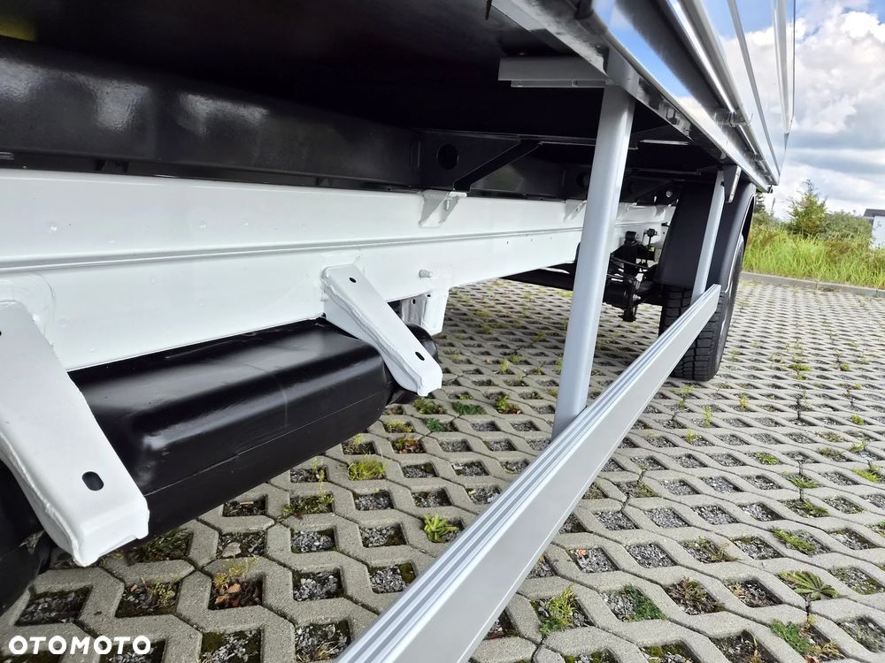 Volkswagen Crafter - 23