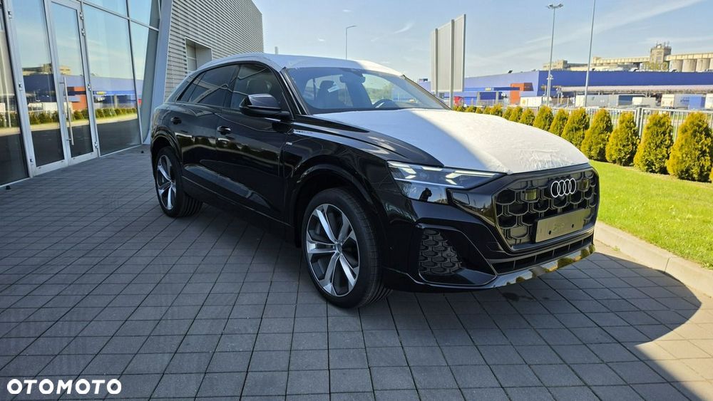 Audi Q8 - 6
