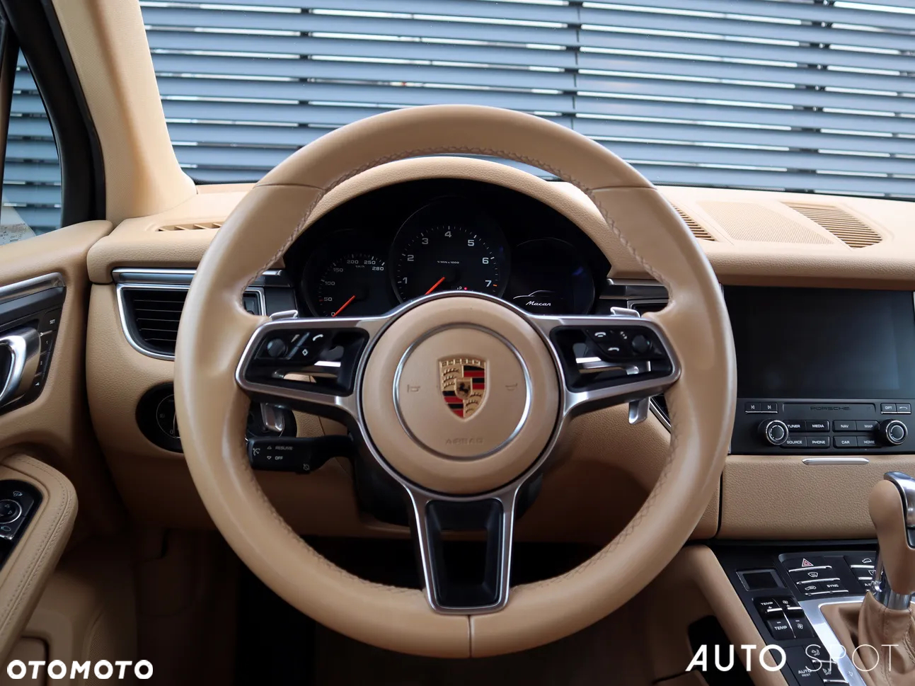 Porsche Macan - 18