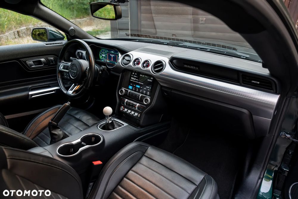 Ford Mustang - 26