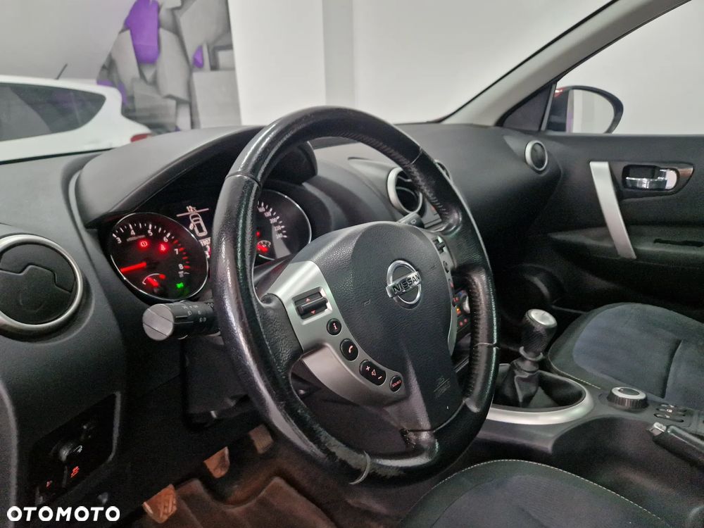 Nissan Qashqai+2 2.0 4x4 Tekna - 23