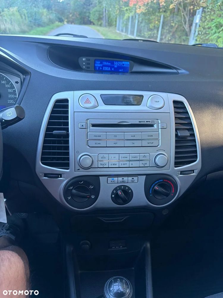 Hyundai i20 - 9