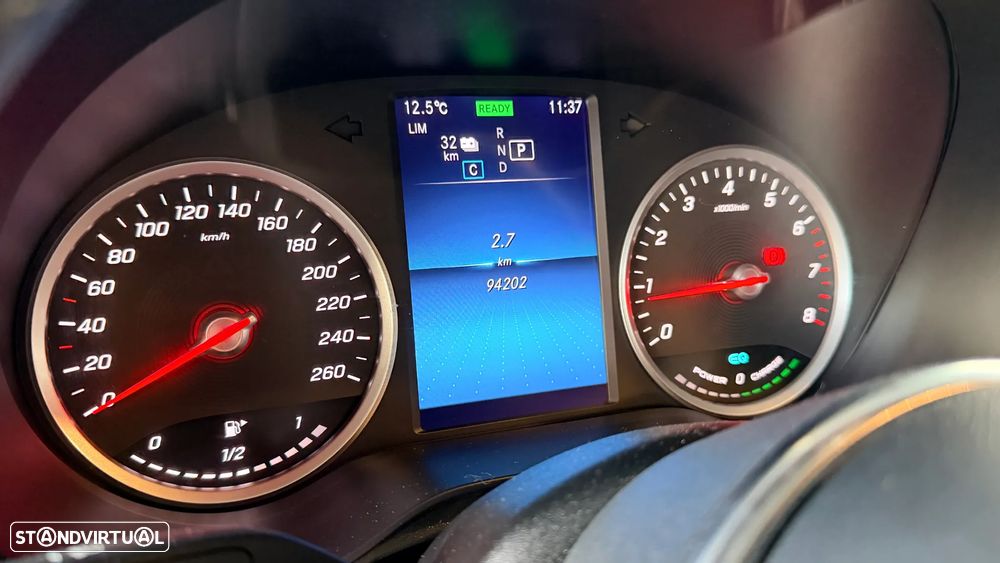 Mercedes-Benz GLC 300 e Coupe 4Matic 9G-TRONIC Avantgarde Advanced - 48