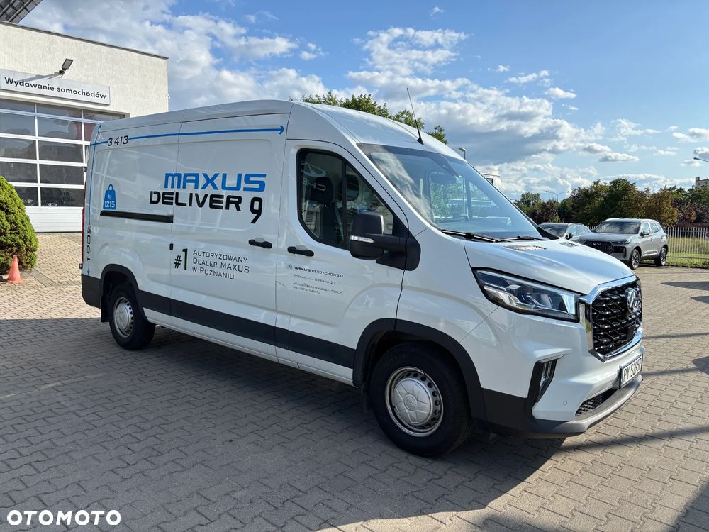 Maxus Deliver 9 - 9