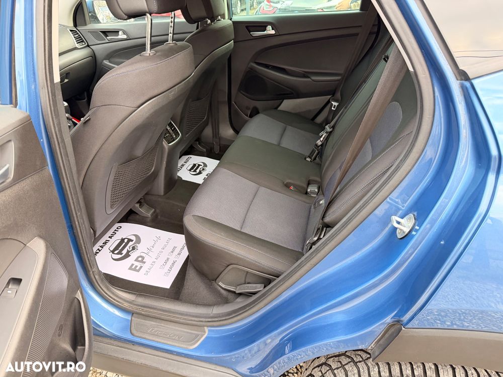 Hyundai Tucson blue 1.7 CRDi 2WD Style - 18
