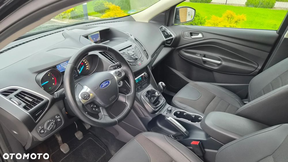 Ford Kuga 2.0 TDCi 4x4 Titanium - 12