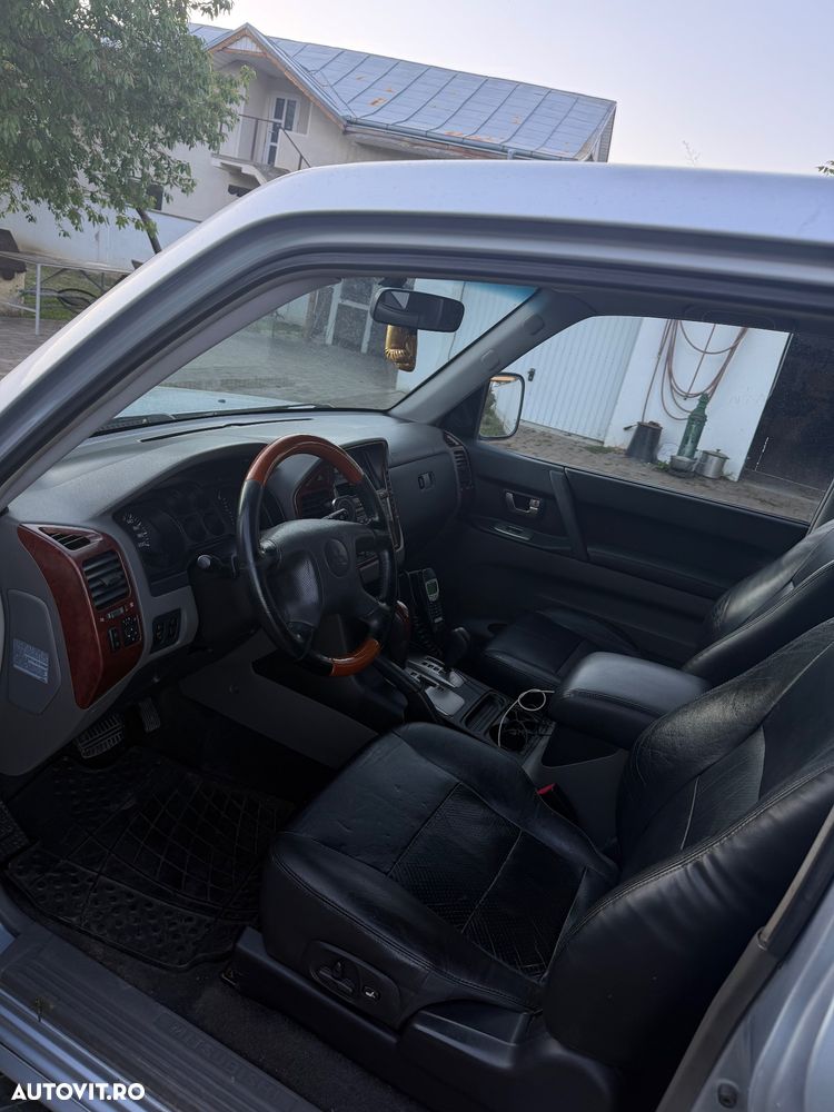 Mitsubishi Pajero 3.2 DI-D Automatik Liberty - 5