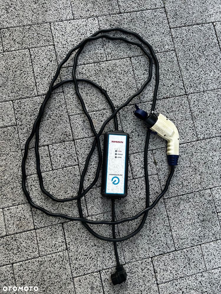 Nissan Leaf 24 kWh (mit Batterie) Visia + - 11