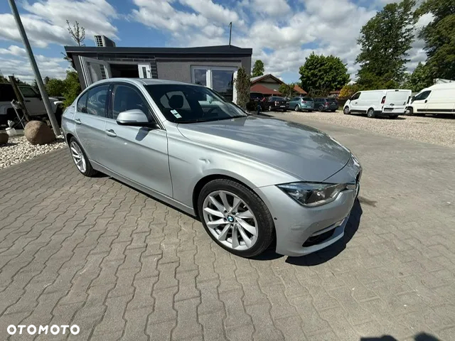 BMW Seria 3 330e Luxury Line sport - 6