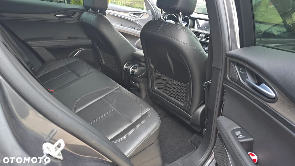 Alfa Romeo Stelvio 2.0 Turbo TI Q4 - 15