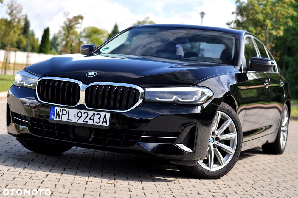 BMW Seria 5 520d xDrive Sport Line - 3