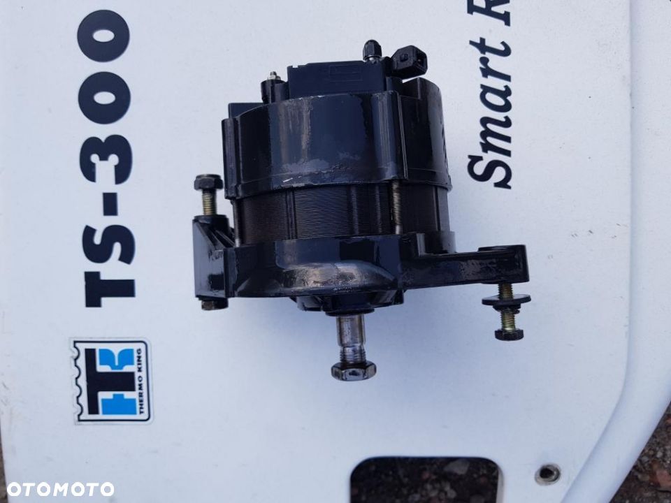 Thermo king spectrum alternator 120A 45-2671