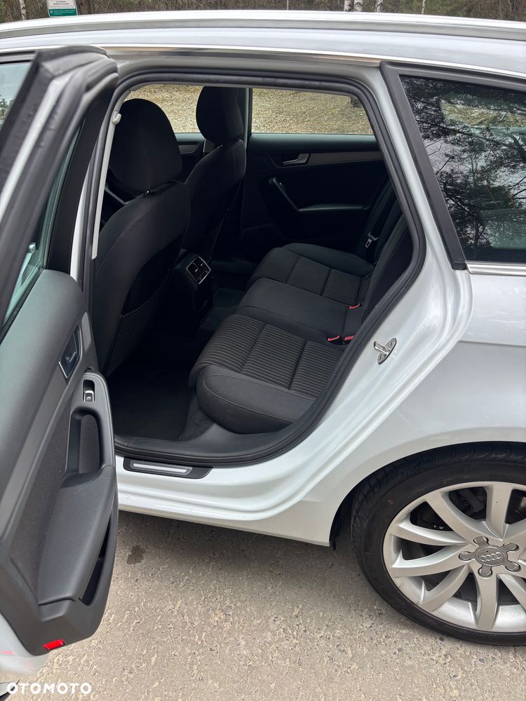 Audi A4 Avant 2.0 TDI DPF multitronic Attraction - 16