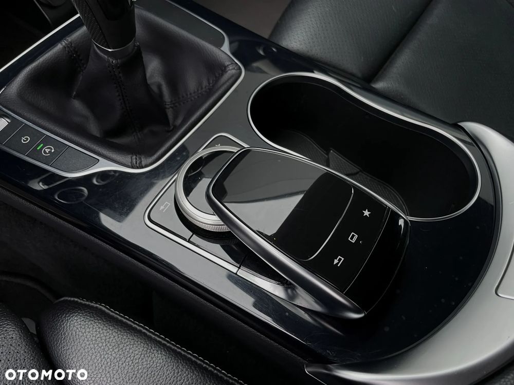 Mercedes-Benz Klasa C 200 (BlueTEC) d - 33