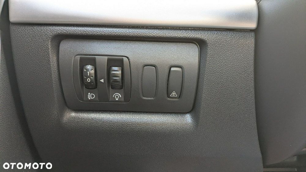 Renault Clio - 32