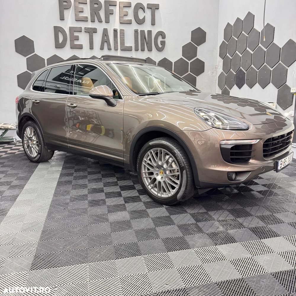 Porsche Cayenne - 9
