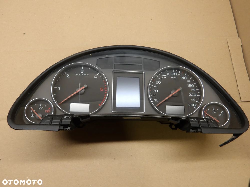 AUDI A4 B6 01-04 KOMBI LICZNIK ZEGARY 036901830 - 1