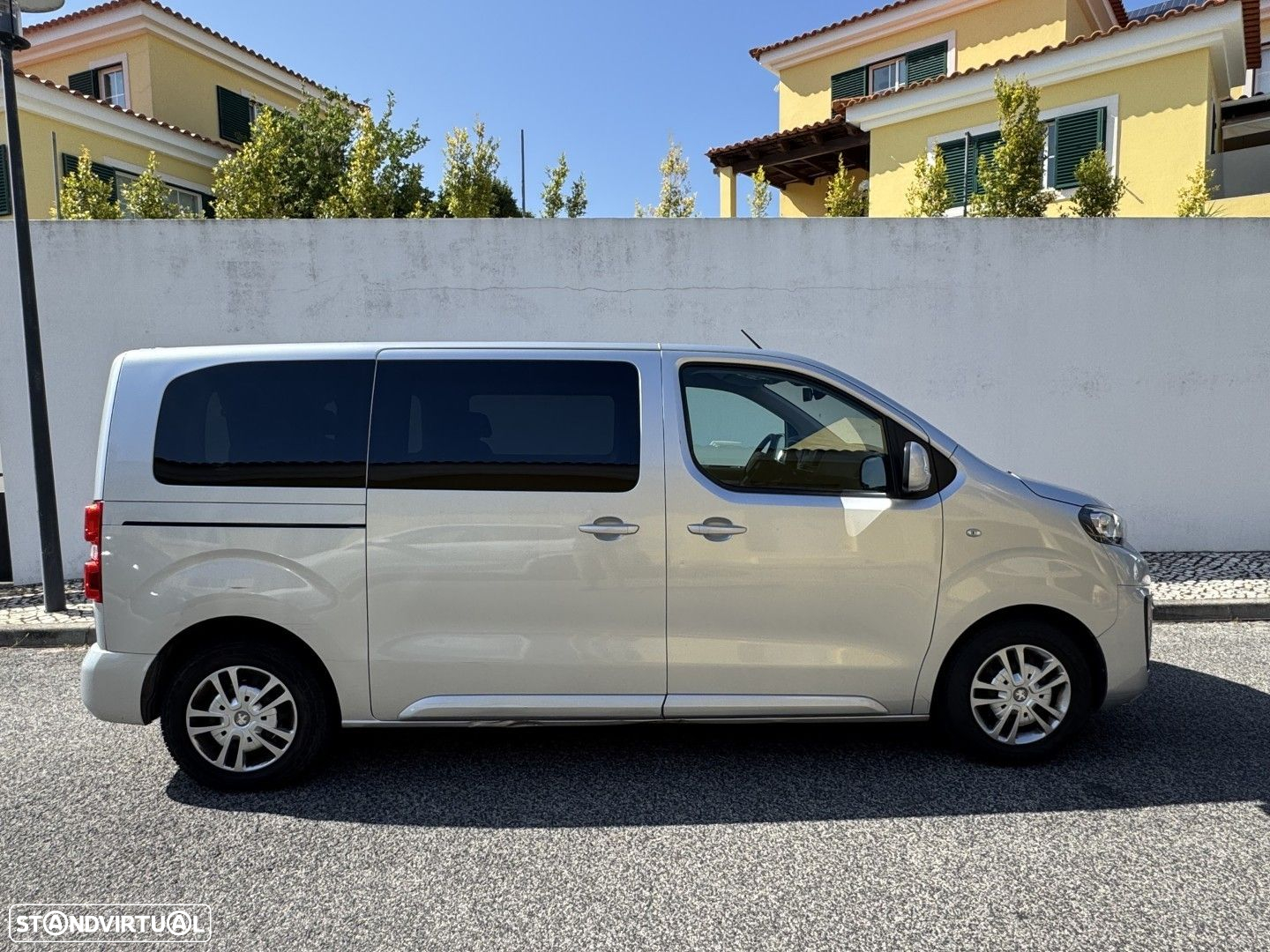 Peugeot Traveller 1.6 BlueHDi L2H1 Allure Standard - 2