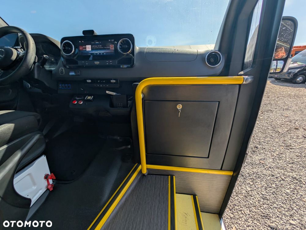 Mercedes-Benz Sprinter CITY - 38