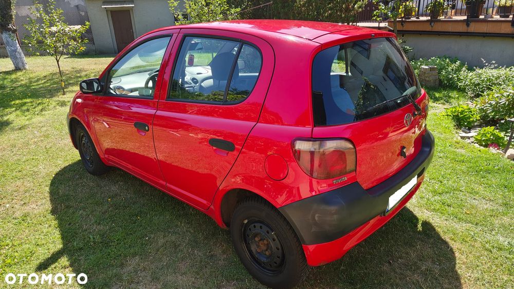 Toyota Yaris 1.0 Terra - 2