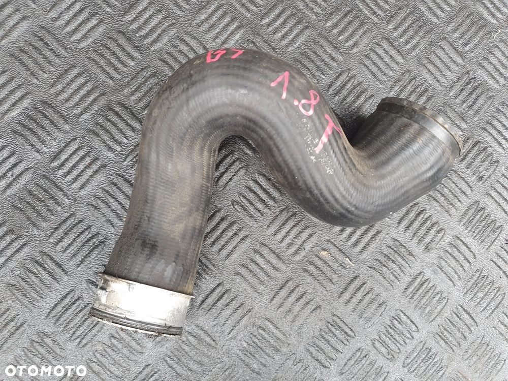 Przewód Kolanko Intercooler Passat AWT  1.8 TURBO