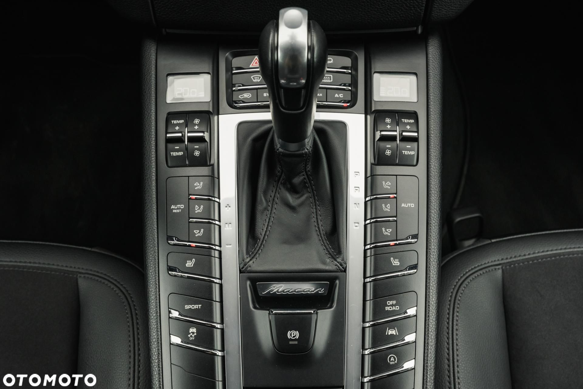 Porsche Macan - 18
