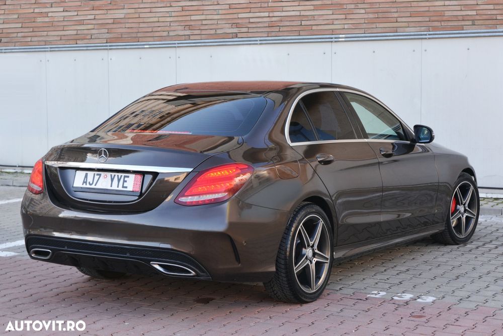 Mercedes-Benz C 220 d 4Matic 7G-TRONIC AMG Line - 2
