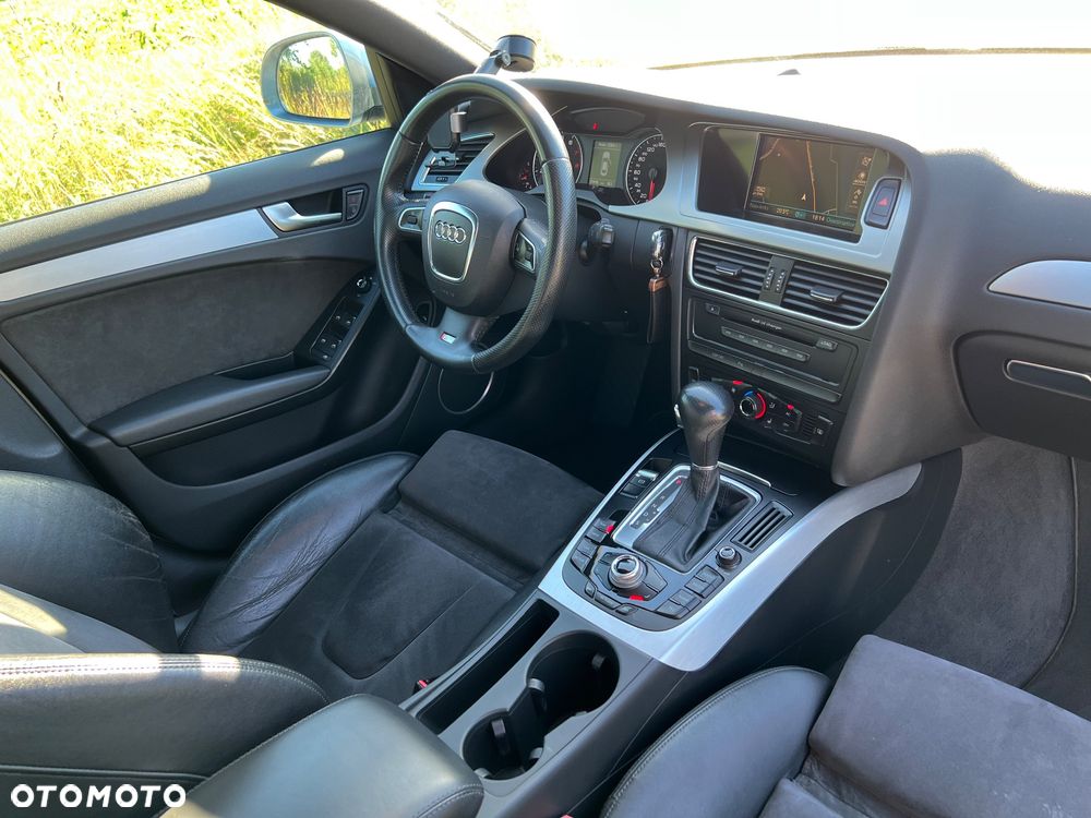 Audi A4 ver-2-0-tfsi-multitronic-s-line-sportpaket - 13