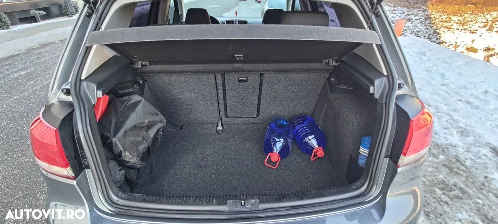 Volkswagen Golf 2.0 TDI DPF Trendline - 14