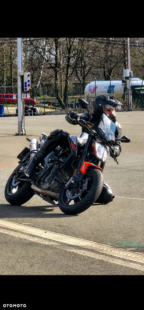 KTM Duke 790 - 16