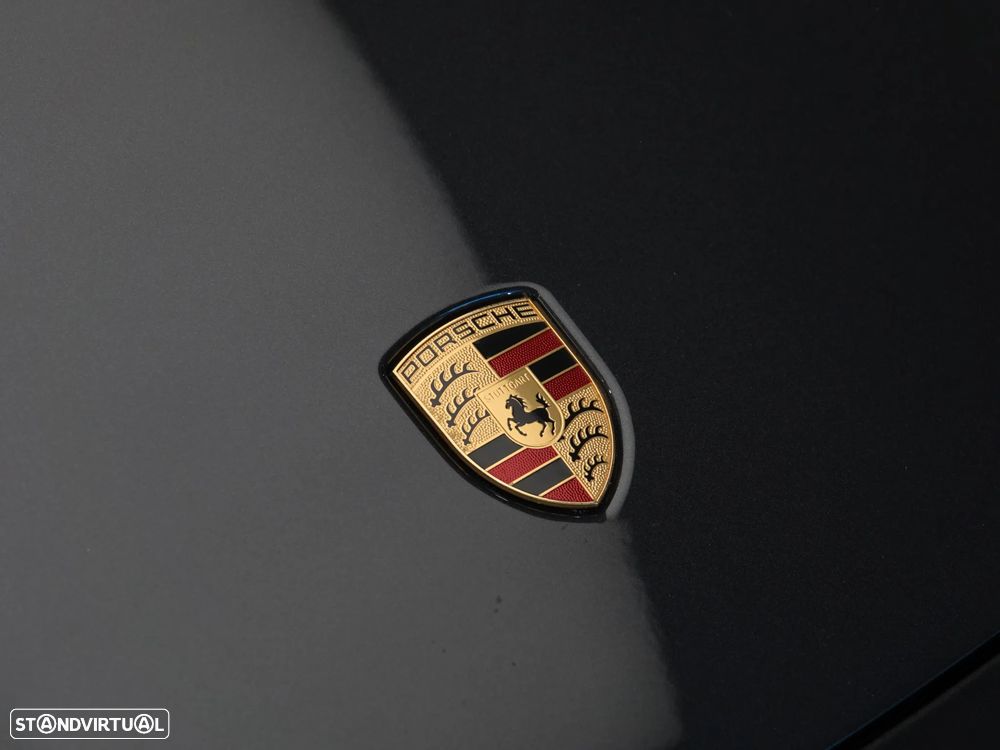 Porsche Taycan 4S - 12