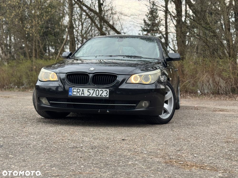 BMW Seria 5 525d - 22