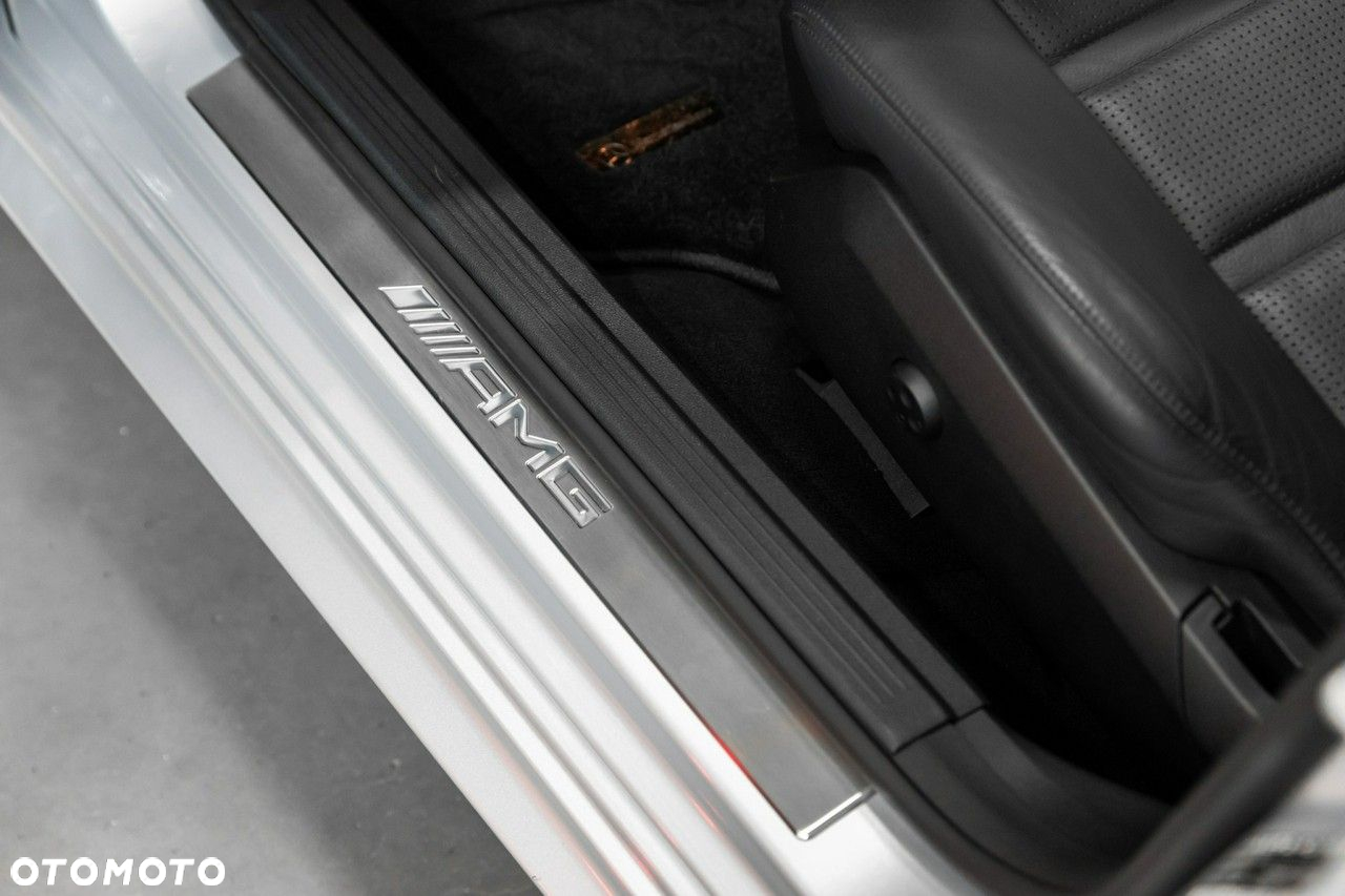Mercedes-Benz Klasa E 63 AMG AMG Speedshift 7G-MCT - 39