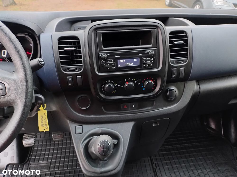 Opel VIVARO - 17