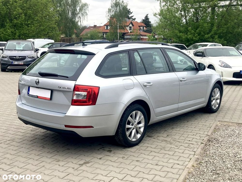 Skoda Octavia 1.6 TDI Ambition - 5