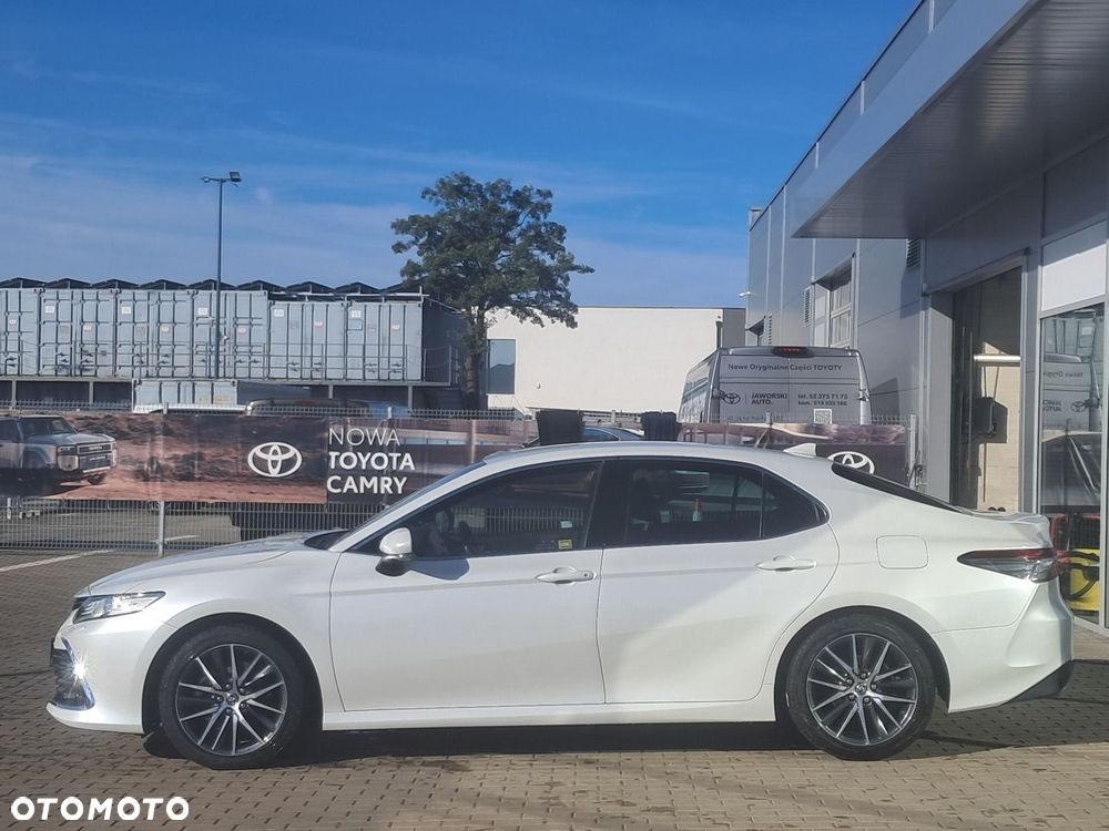 Toyota Camry 2.5 Hybrid Executive CVT - 4
