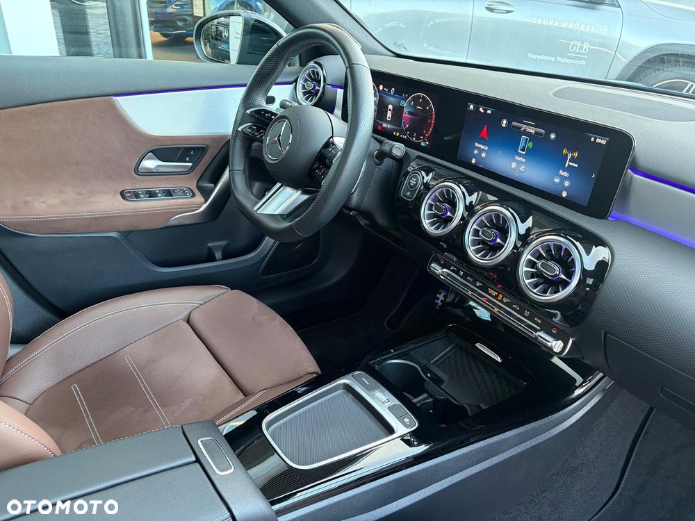 Mercedes-Benz Klasa A 200 d AMG Line 8G-DCT - 19